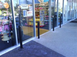 Bollards-fixed -steel-Gumdale-pharmacy-protection