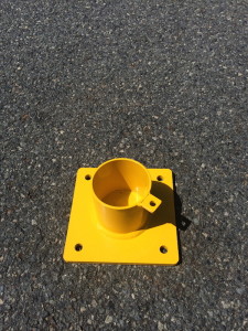 SURFACE-MOUNT-REMOVABLE-BOLLARD-3